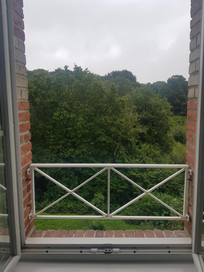 La Coulee Pilette Apartment Callac Bagian luar foto